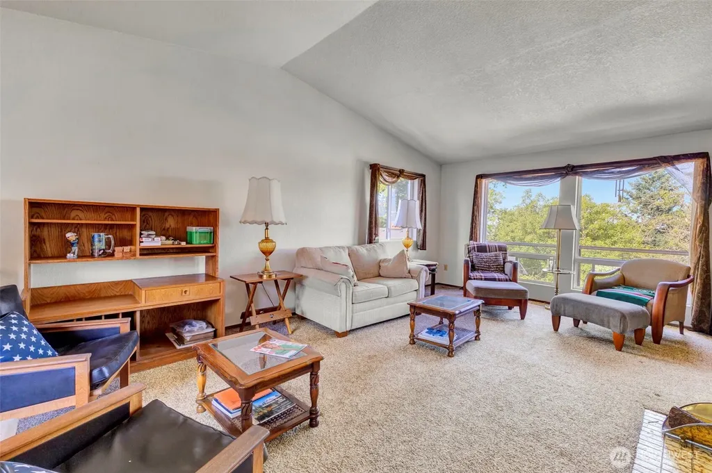 19924 97th Avenue S Renton WA 98055