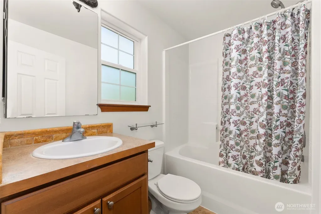 4525 Helena Avenue SE Lacey WA 98503