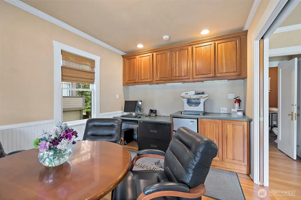 23042 NE 8th Street Sammamish WA 98074