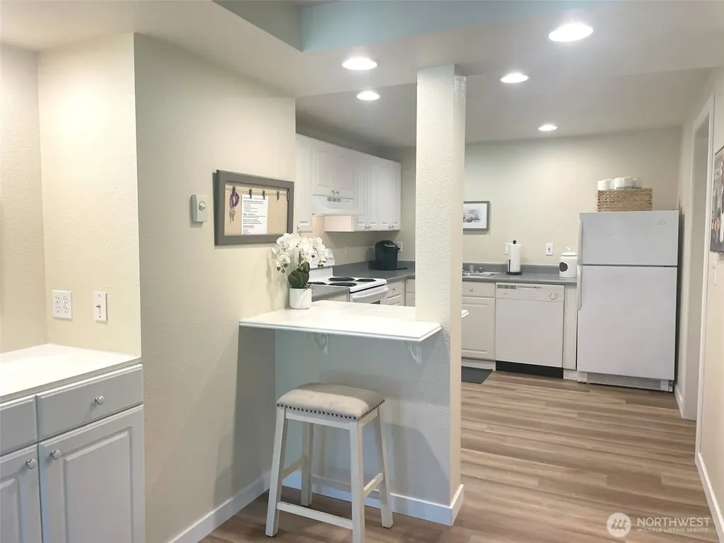23042 NE 8th Street Sammamish WA 98074