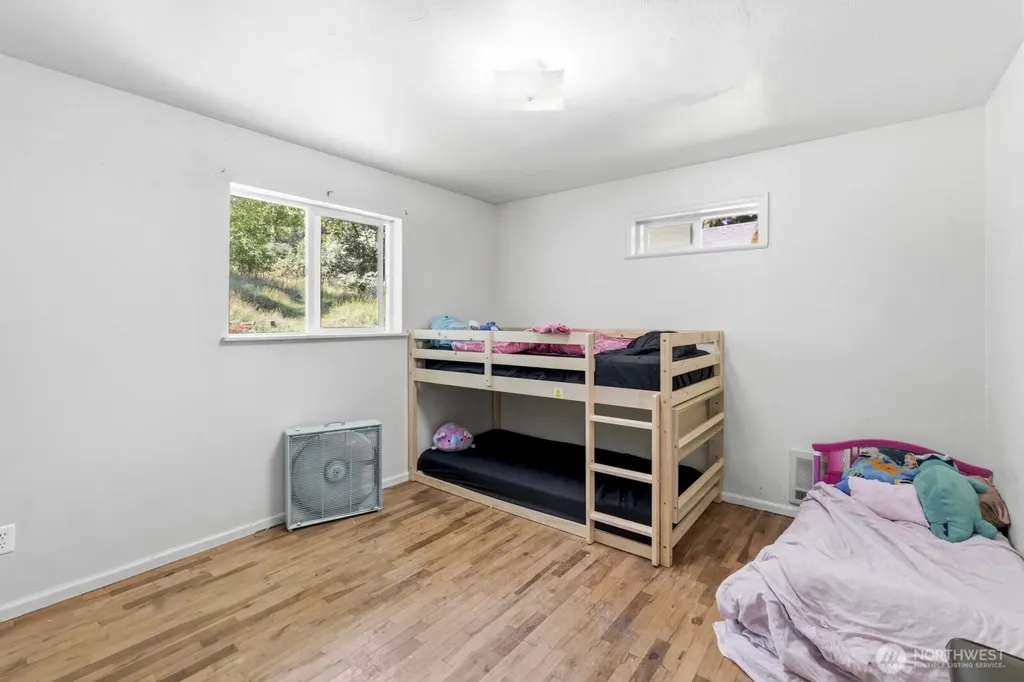 533 E Walnut Street Shelton WA 98584