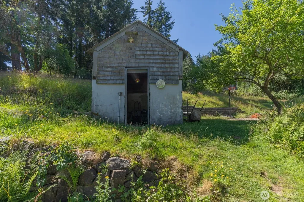 533 E Walnut Street Shelton WA 98584
