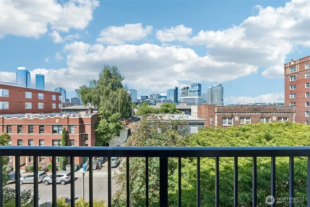 1620 Belmont Avenue Seattle WA 98122