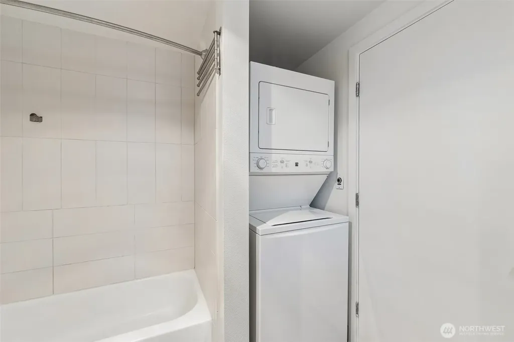 1620 Belmont Avenue Seattle WA 98122
