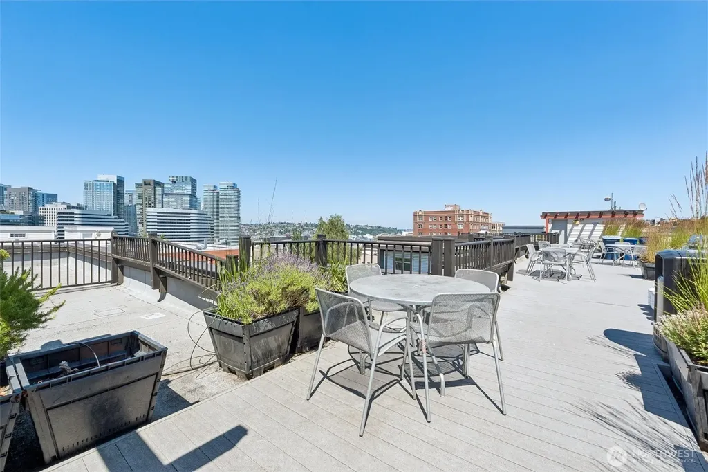 1620 Belmont Avenue Seattle WA 98122
