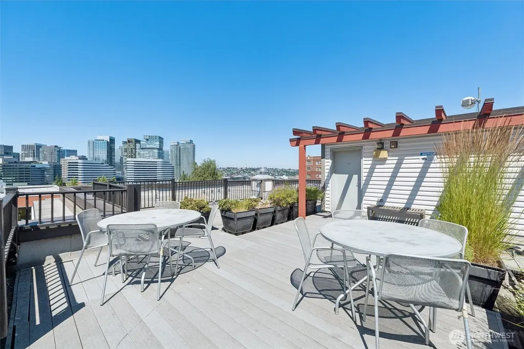 1620 Belmont Avenue Seattle WA 98122