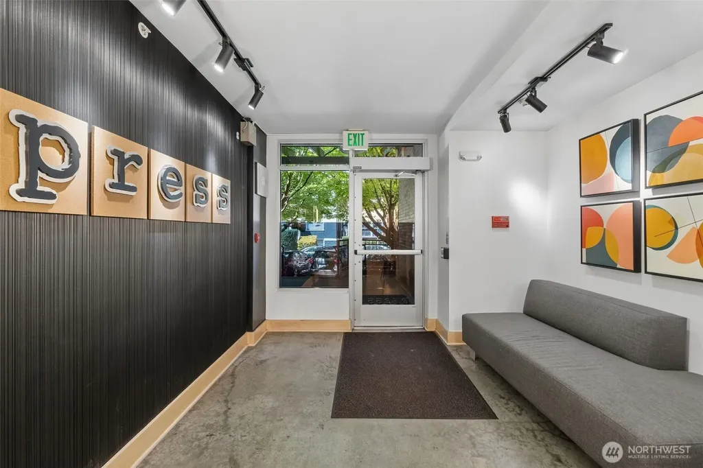 1620 Belmont Avenue Seattle WA 98122