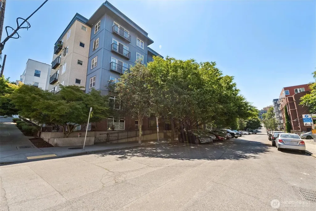 1620 Belmont Avenue Seattle WA 98122