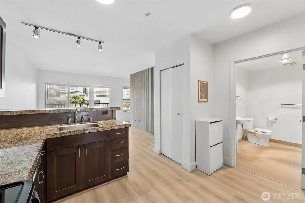 1620 Belmont Avenue Seattle WA 98122