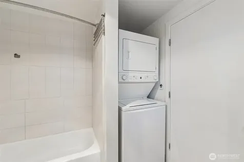 1620 Belmont Avenue Seattle WA 98122