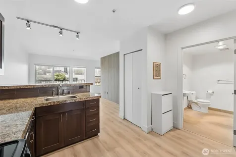 1620 Belmont Avenue Seattle WA 98122