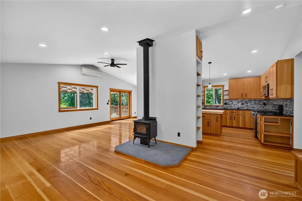 5621 Paradise Lane Anacortes WA 98221