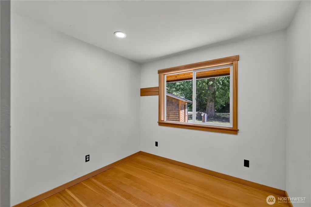 5621 Paradise Lane Anacortes WA 98221
