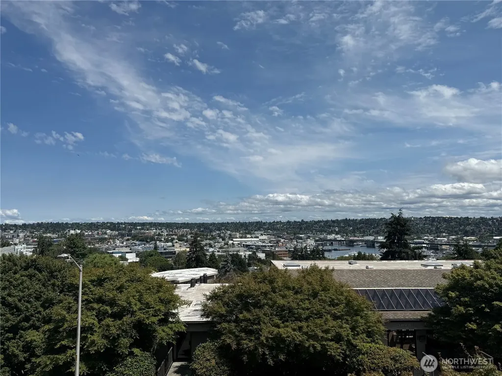 3661 24th Place W Seattle WA 98199