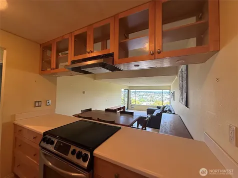 3661 24th Place W Seattle WA 98199