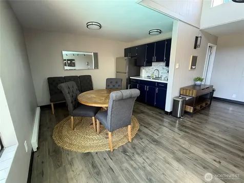 3661 24th Place W Seattle WA 98199