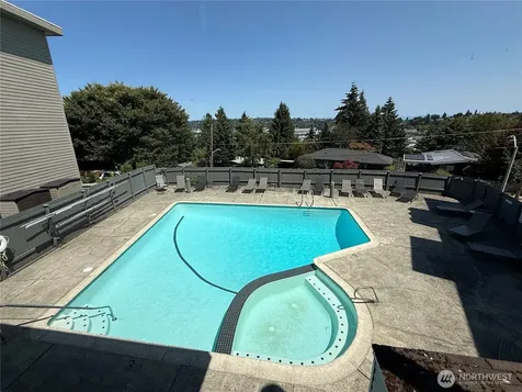 3661 24th Place W Seattle WA 98199