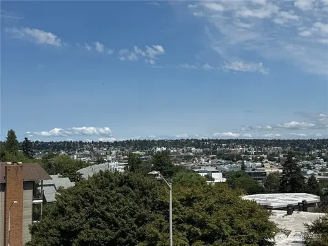 3661 24th Place W Seattle WA 98199