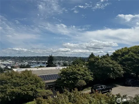 3661 24th Place W Seattle WA 98199