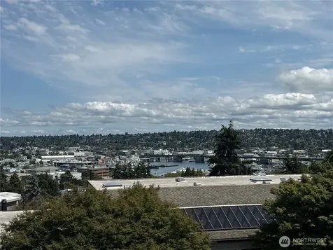 3661 24th Place W Seattle WA 98199