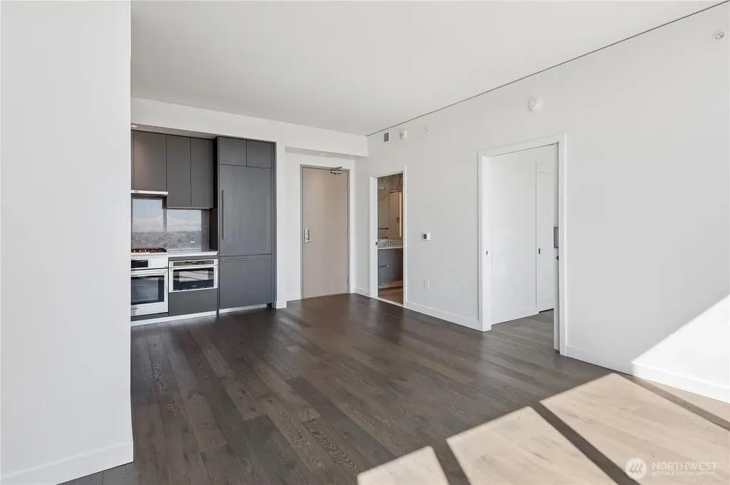 2510 6th Avenue Seattle WA 98121