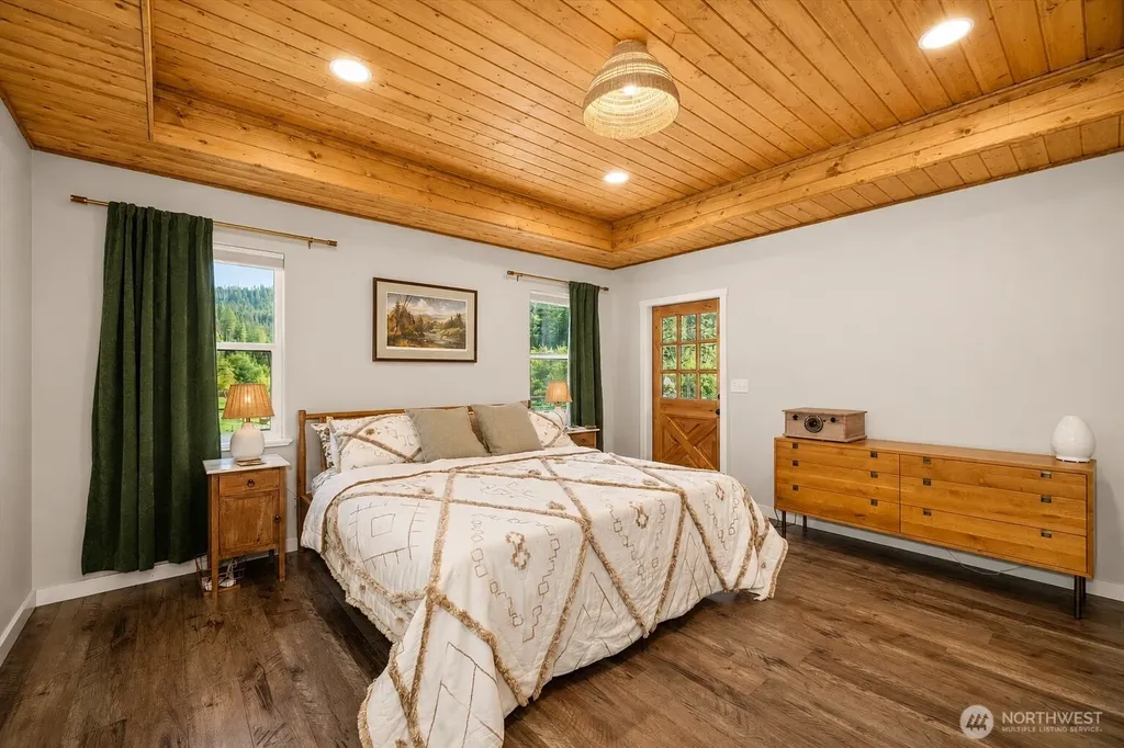 822 Little Spokane River Road Newport WA 99156