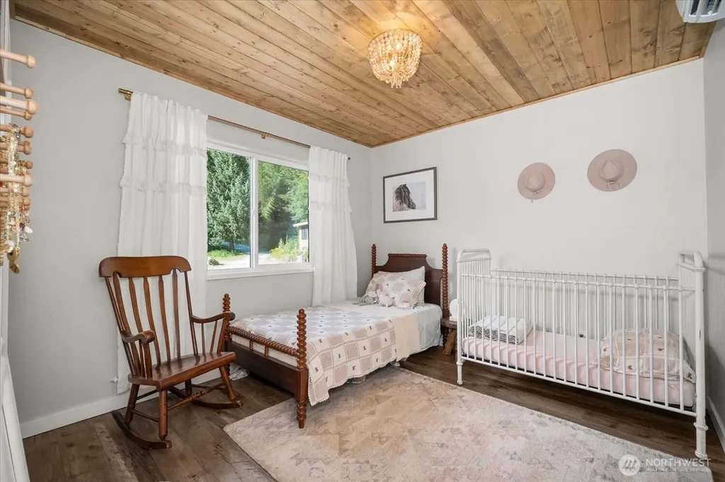 822 Little Spokane River Road Newport WA 99156
