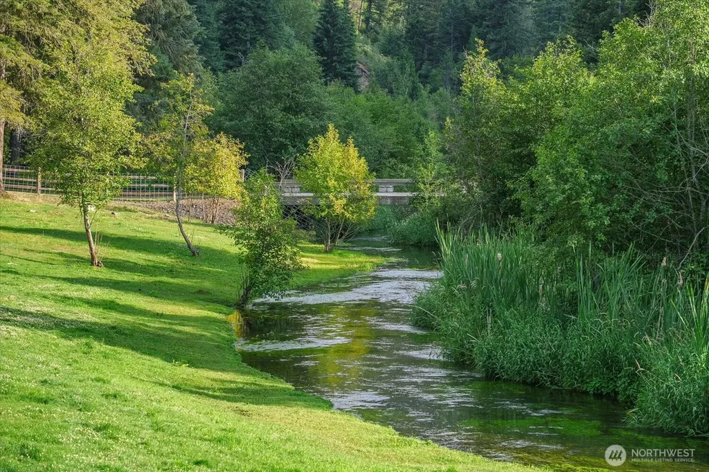 822 Little Spokane River Road Newport WA 99156