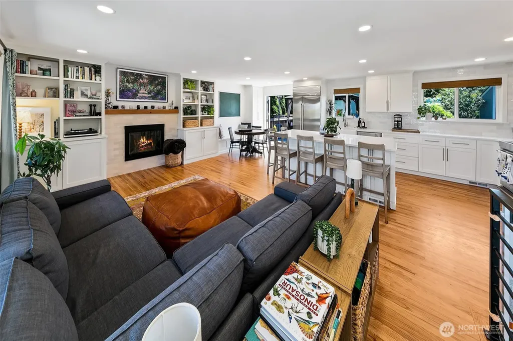 310 Pine Street Edmonds WA 98020