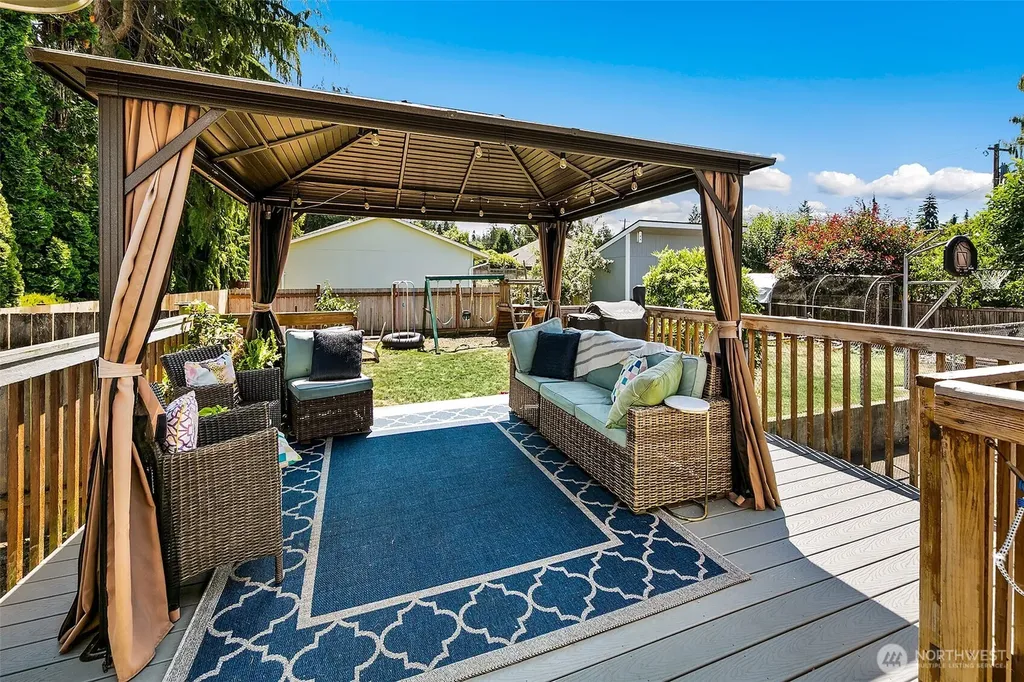310 Pine Street Edmonds WA 98020