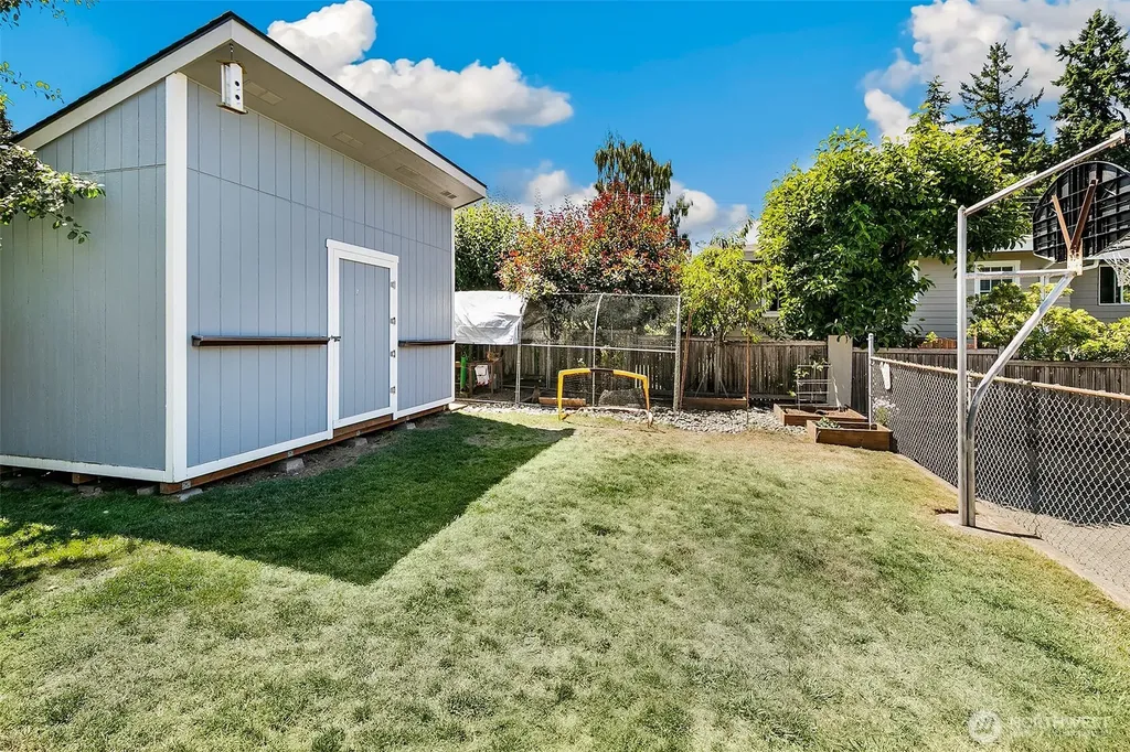310 Pine Street Edmonds WA 98020