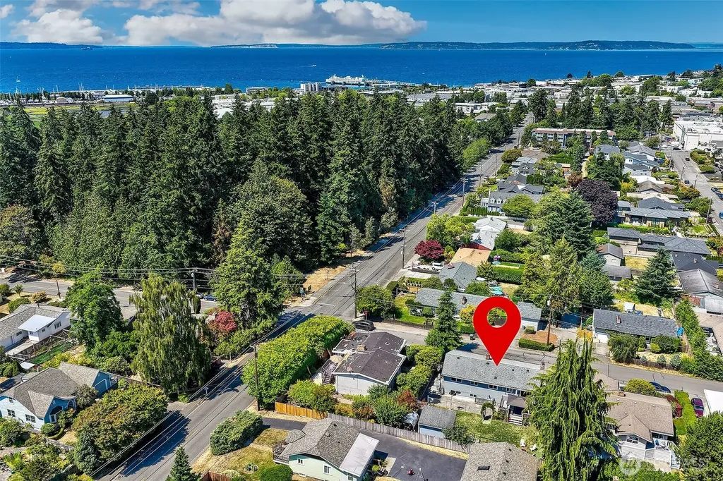 310 Pine Street Edmonds WA 98020