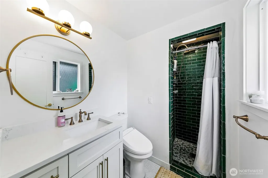310 Pine Street Edmonds WA 98020