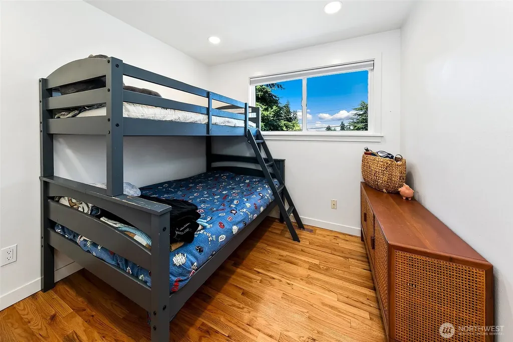 310 Pine Street Edmonds WA 98020