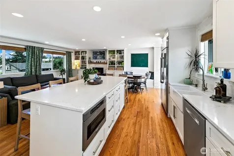310 Pine Street Edmonds WA 98020