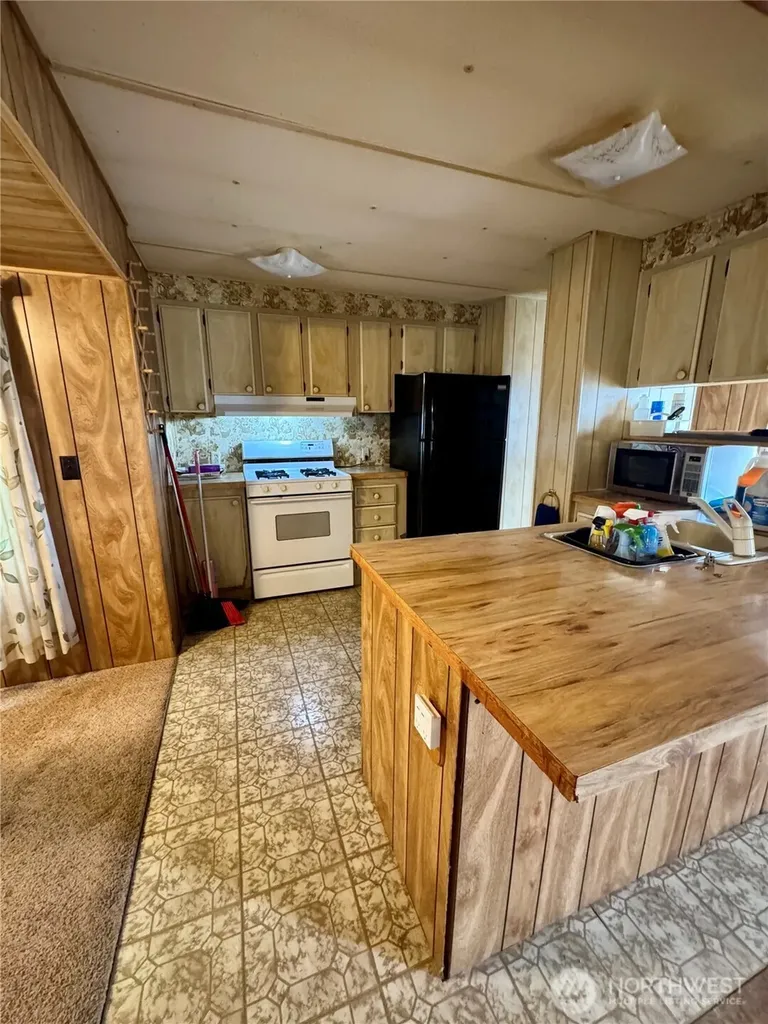 2210 Old Highway 99 Road S Mount Vernon WA 98273