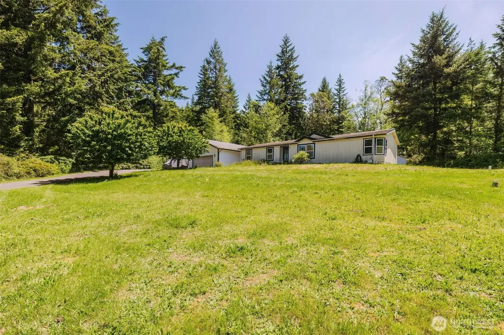 1320 SW Hollyhock Lane Port Orchard WA 98366