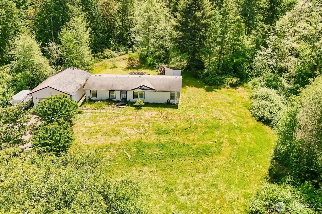 1320 SW Hollyhock Lane Port Orchard WA 98366