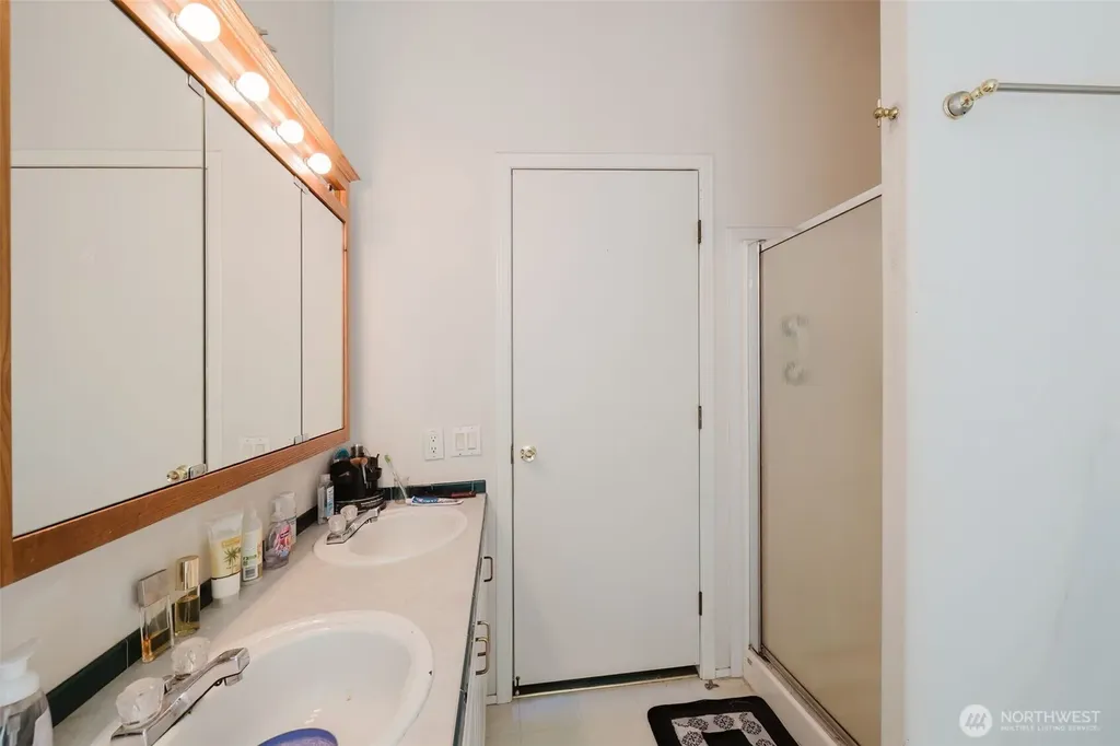 1320 SW Hollyhock Lane Port Orchard WA 98366
