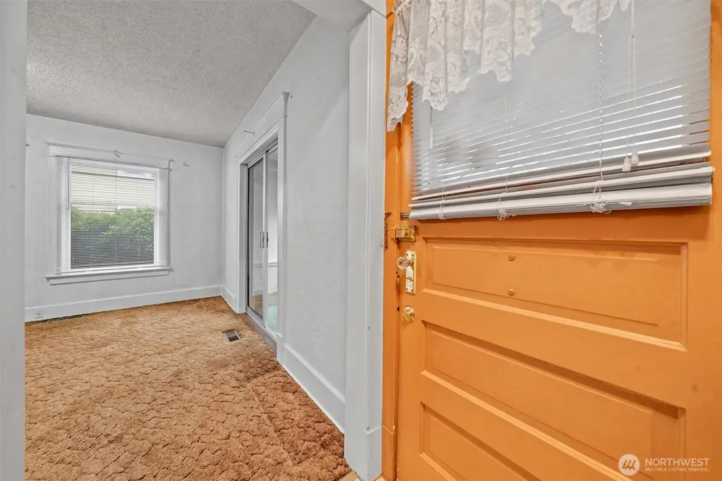 1114 N Prospect Street Tacoma WA 98406