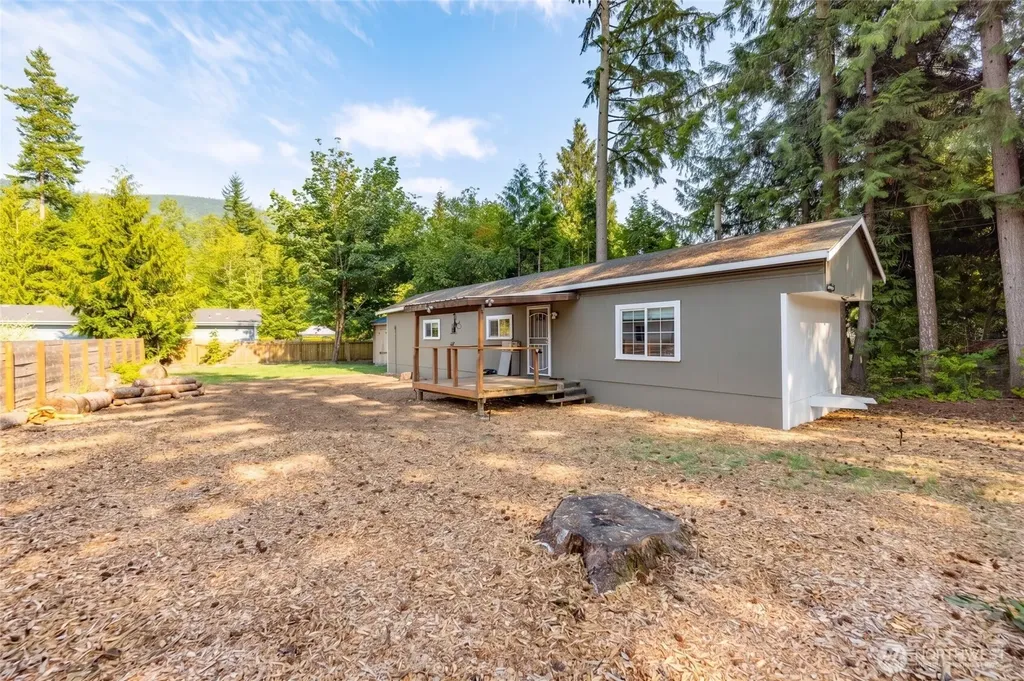 8397 Golden Valley Boulevard Maple Falls WA 98266