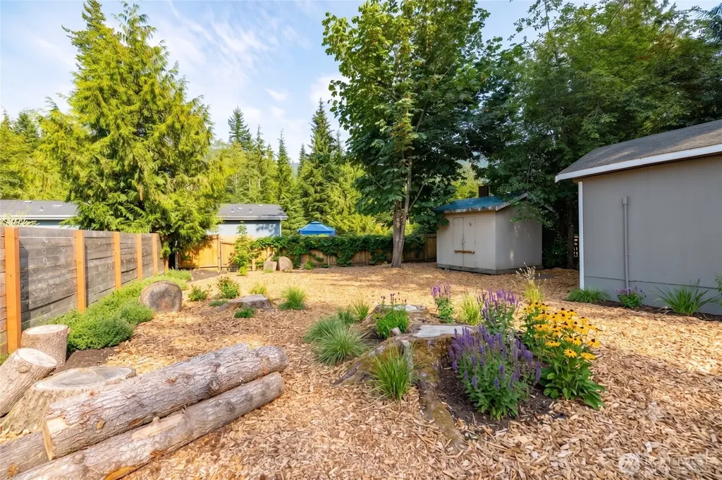 8397 Golden Valley Boulevard Maple Falls WA 98266