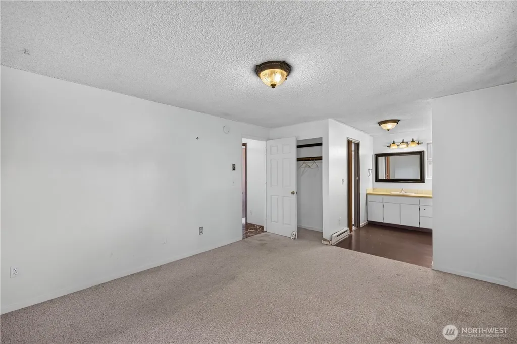 1113 SW 2nd Avenue Oak Harbor WA 98277