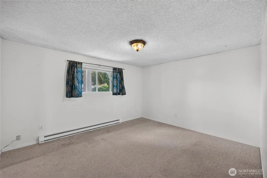 1113 SW 2nd Avenue Oak Harbor WA 98277