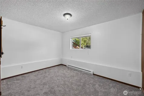 1113 SW 2nd Avenue Oak Harbor WA 98277