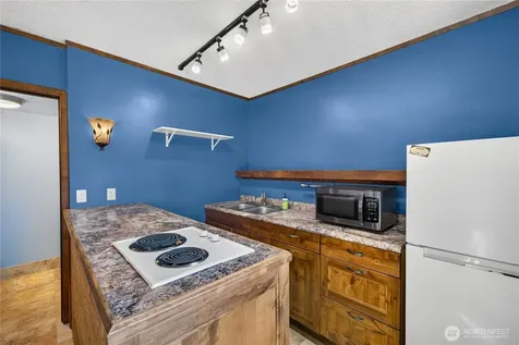 1113 SW 2nd Avenue Oak Harbor WA 98277