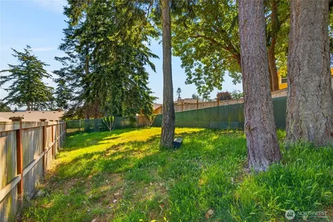 1113 SW 2nd Avenue Oak Harbor WA 98277