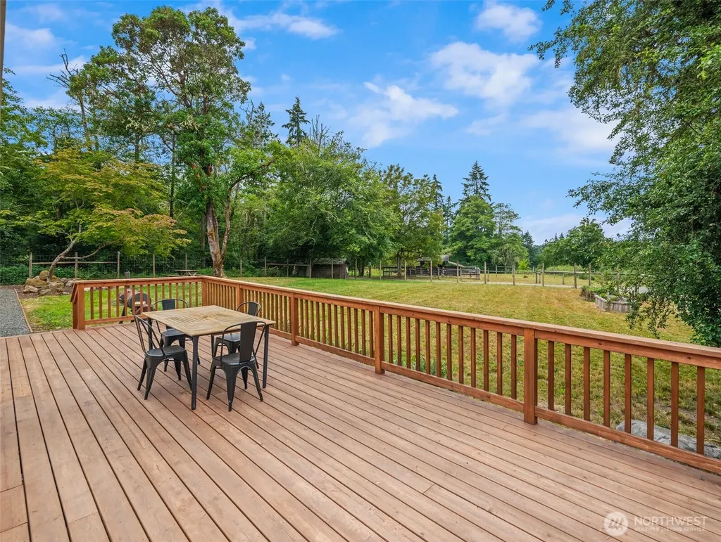 10133 SW 204th Avenue Vashon WA 98070