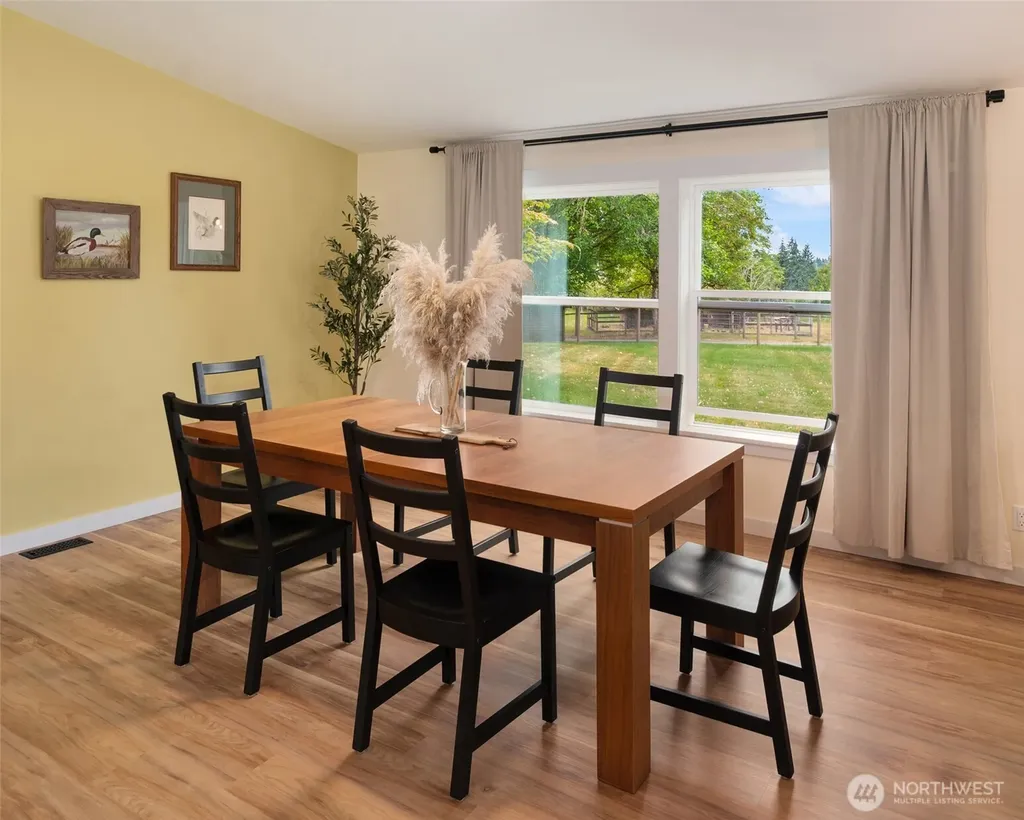 10133 SW 204th Avenue Vashon WA 98070