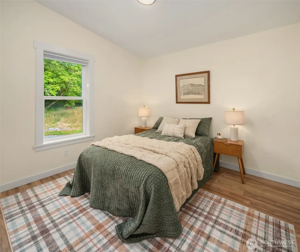 10133 SW 204th Avenue Vashon WA 98070
